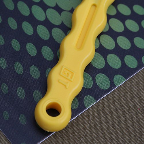 Fine-Bait-Needle-Handle-on-Camo-copy